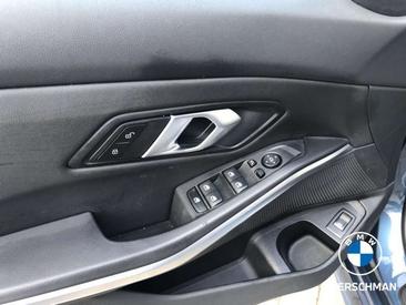 BMW 318 M Sport — photo 16