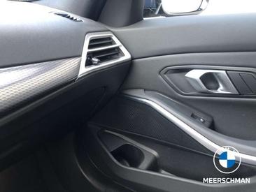 BMW 318 M Sport — photo 19