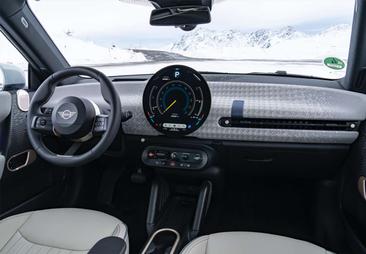 Mini Cabrio John Cooper Works — photo 18