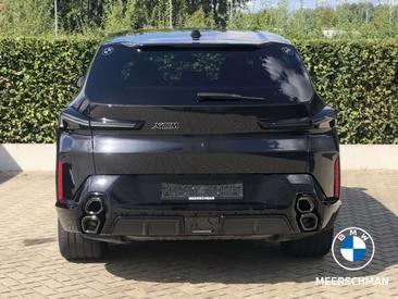 BMW XM 50e — photo 4