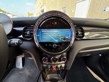 Mini Hatch Cooper — photo 10