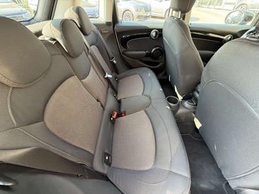 Mini Hatch Cooper — photo 12
