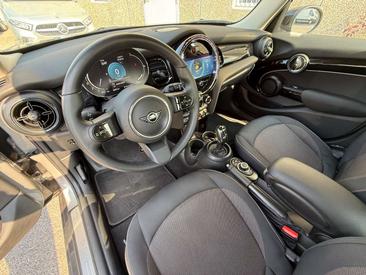 Mini Hatch Cooper — photo 17