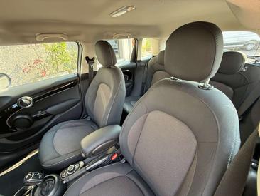Mini Hatch Cooper — photo 18
