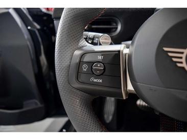 Mini Cabrio John Cooper Works — photo 18