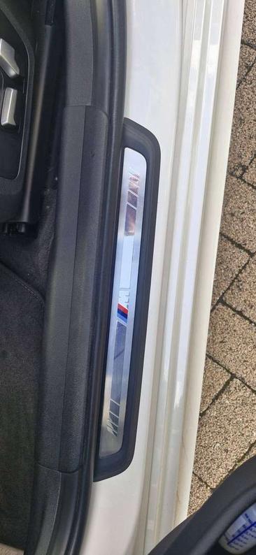 BMW Série 3 Touring 320e — photo 23