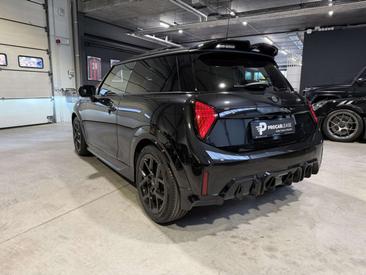 Mini Cooper JCW — photo 7