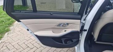 BMW Série 3 Touring 320e — photo 24