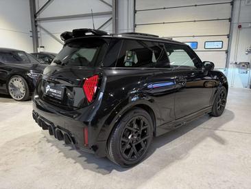 Mini Cooper JCW — photo 11