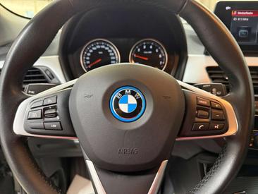 BMW X2 XDrive25e — photo 13