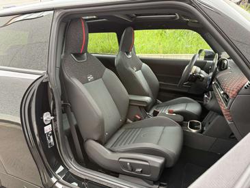 Mini Cooper JCW — photo 16