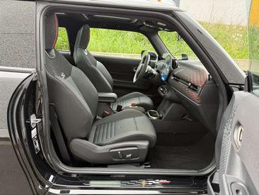 Mini Cooper JCW — photo 17