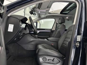 Volkswagen Touareg EHybrid 4Motion Elegance — photo 3