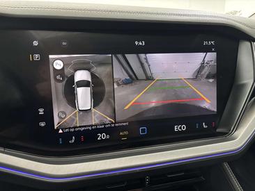 Volkswagen Touareg EHybrid 4Motion Elegance — photo 17
