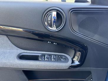 Mini Countryman COOPER SE — photo 28