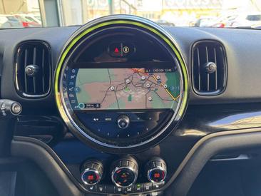 Mini Countryman COOPER SE — photo 38
