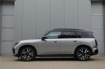 Mini Countryman JCW Cooper SE — photo 2