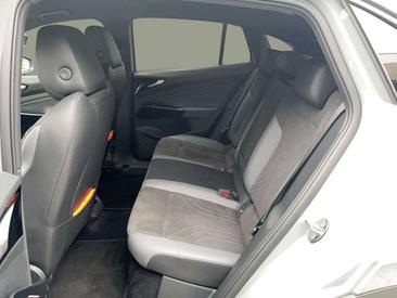 Volkswagen ID.5 Pro Performance — photo 13