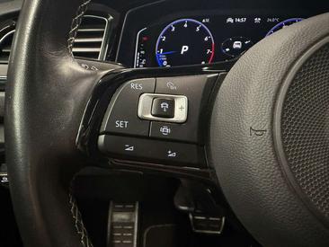 Volkswagen T-Roc 4Motion R — photo 11