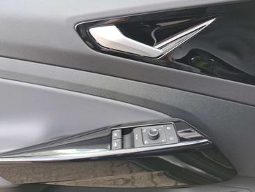 Volkswagen ID.4 Performance — photo 13