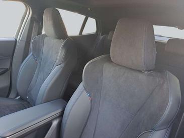 BMW IX2 XDrive30 — photo 9