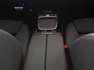 Mercedes CLA 200 AMG Line — photo 19