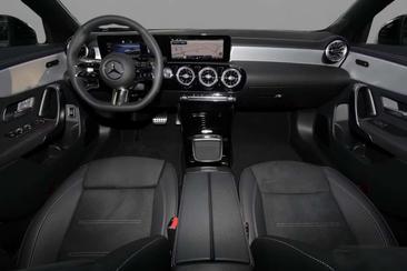 Mercedes CLA 200 AMG Line — photo 3