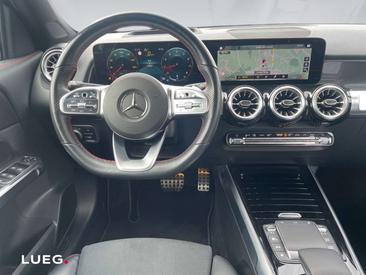 Mercedes GLB 200 Night Edition — photo 10