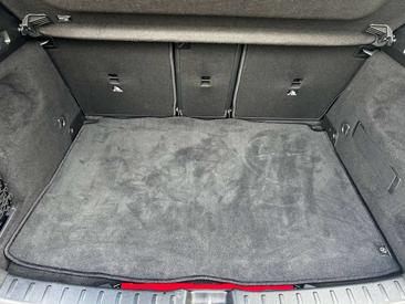 Mercedes GLA 250 Business — photo 16