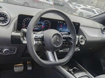 Mercedes GLA 250 AMG Line — photo 9