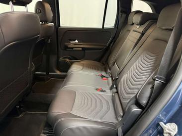 Mercedes GLB 180 — photo 26