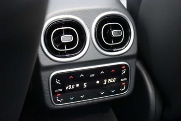 Mercedes Classe C 300 AMG Line — photo 33