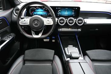 Mercedes GLB 200 Sport — photo 14