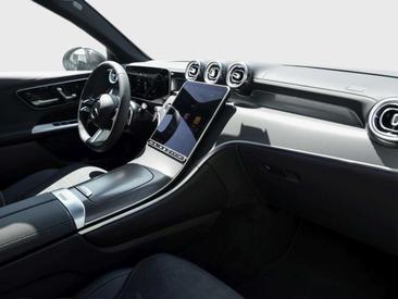 Mercedes GLC 220 AMG Line — photo 15