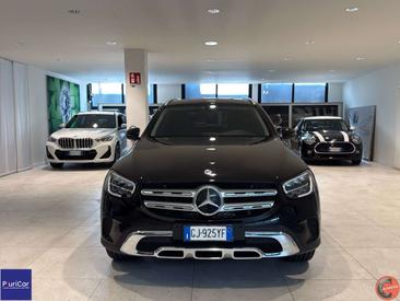 Mercedes GLC 200 — photo 17