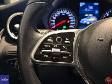 Mercedes GLC 200 — photo 23