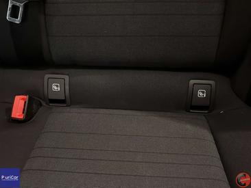 Mercedes GLC 200 — photo 31