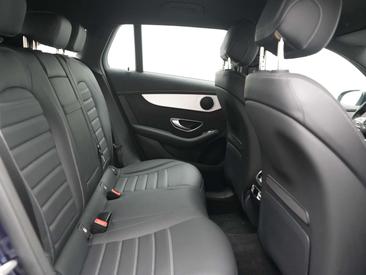 Mercedes EQC 400 — photo 5