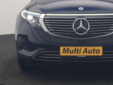 Mercedes EQC 400 — photo 12
