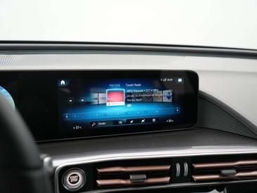 Mercedes EQC 400 — photo 33