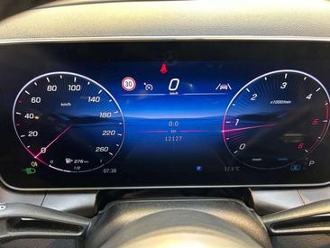 Mercedes GLC 220 AVANTGARDE — photo 12