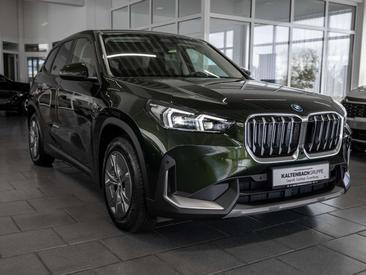 BMW IX1 XDrive30 — photo 3