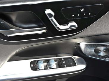 Mercedes GLC 220 AMG Line — photo 23