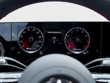 Mercedes CLA 200 Night Edition — photo 19