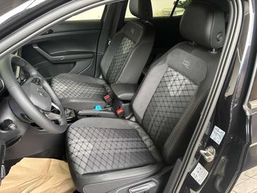Volkswagen T-CROSS R-Line — photo 6