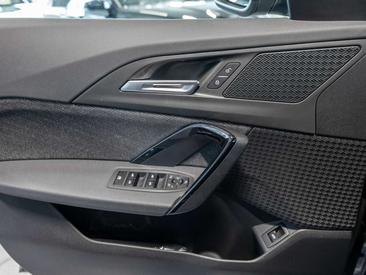 BMW IX1 XDrive30 — photo 23