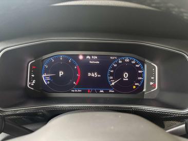 Volkswagen T-CROSS R-Line — photo 15