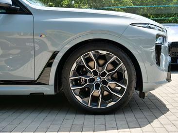 BMW X7 M Sport 40d — photo 14