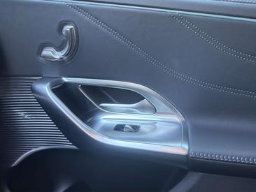 Mercedes GLC 400 AMG Line — photo 17