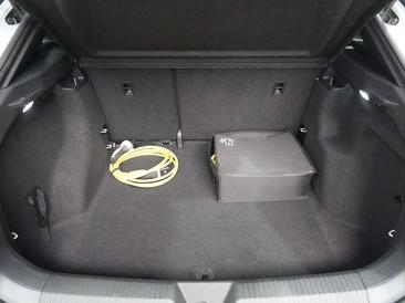 Volkswagen ID.4 Pro — photo 5